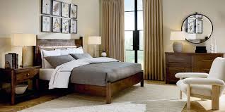 Queen Size Bed Room
